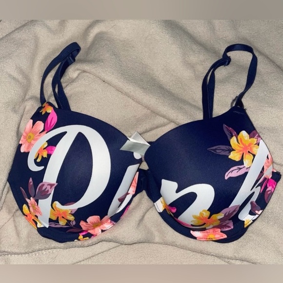 Victoria’s Secret pink bras - Picture 2 of 3